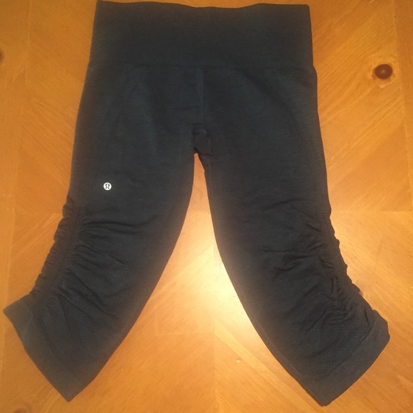 Lululemon In The Flow Crop Leggings - Picture 6 of 13